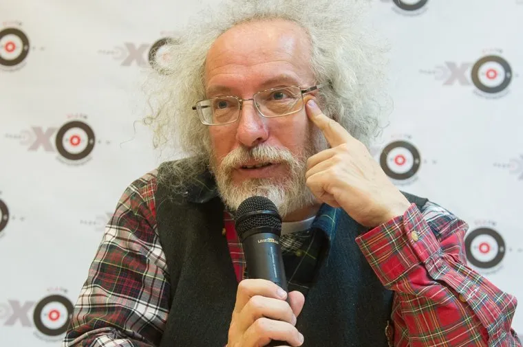 Алексей Венедиктов презентует книгу по 25-летию "ЭХО Москвы". Екатеринбург, венедиктов алексей