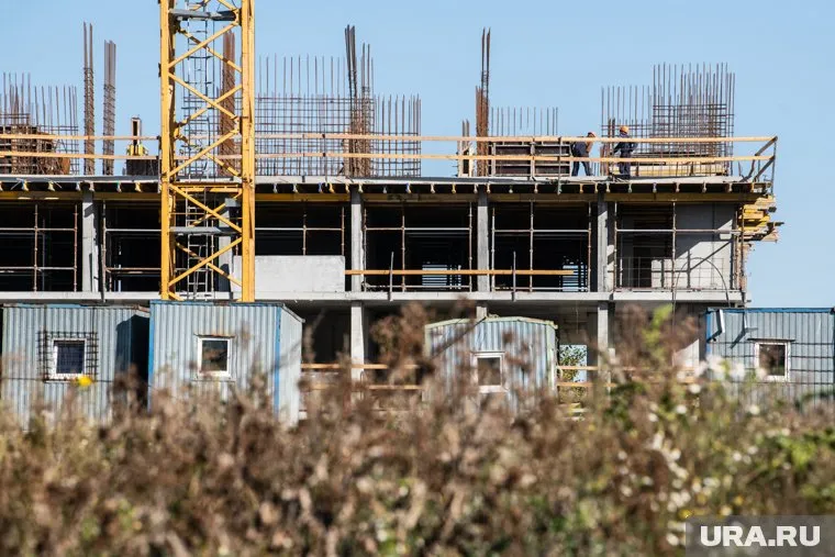 Тело молодого человека обнаружили на стройке