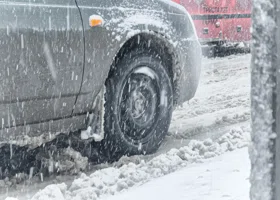 Спасатели предупредили пермяков о сильном снеге и гололедице