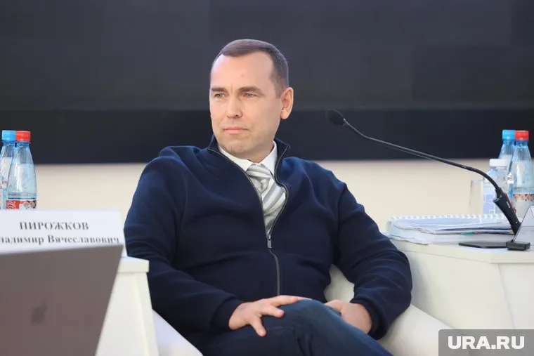 По словам губернатора Вадима Шумкова, мост должны отремонтировать до конца года