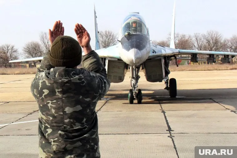 Летчик ВСУ оказывал ВС РФ информационную помощь, заявил Даниил Безсонов