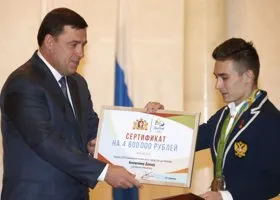 Губернатор сделал свердловских олимпийцев миллионерами