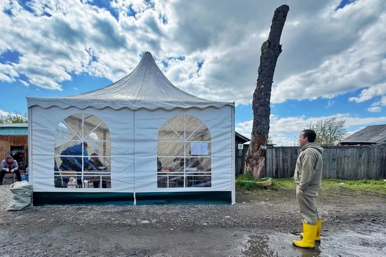 Штаб за Кировским мостом и магазин Тобол. Курган