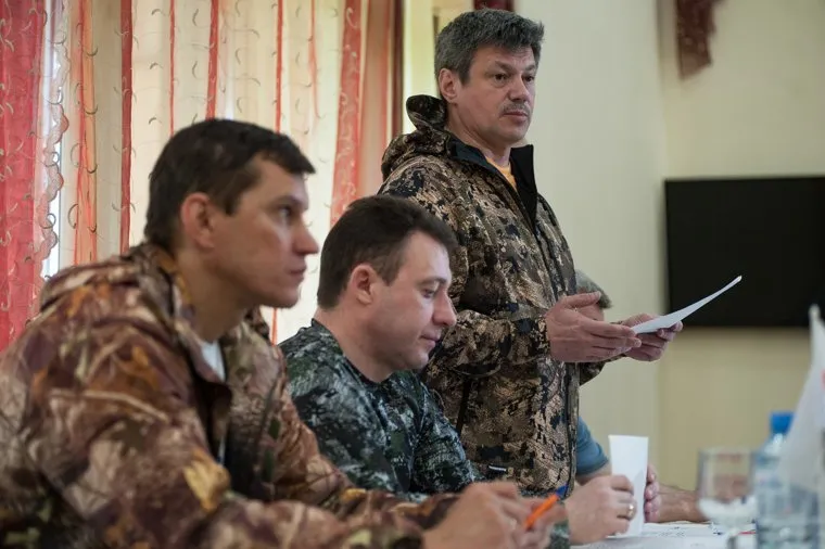 Традиционный сплав по реке Чусовой движения "В защиту человека труда". Свердловская область, деревня Слобода