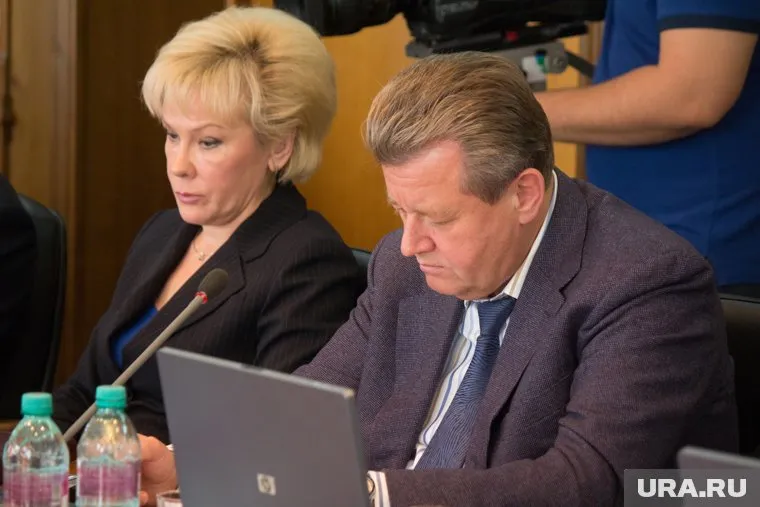 Василий Тихонов принимает бразды правления у Аллы Бадиной