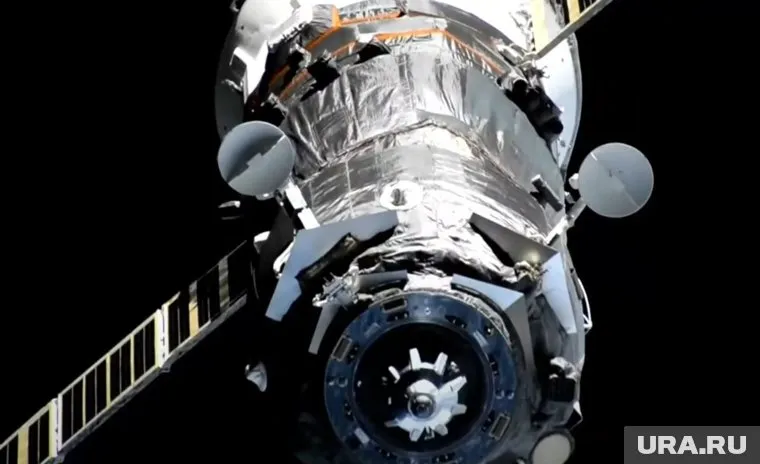 Корабль «Прогресс МС-21» может быть сведен с орбиты, рассказали в «Роскосмосе»