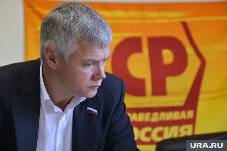 Гартунг теряет контроль над отделениями "Справедливой России" в Златоусте и Кусинском районе