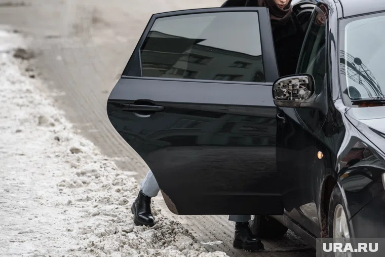 Как правильно выбирать обувь для вождения зимой