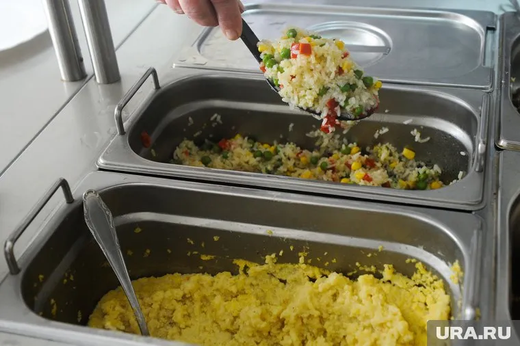 Ответственность за просроченные продукты возложили на повара