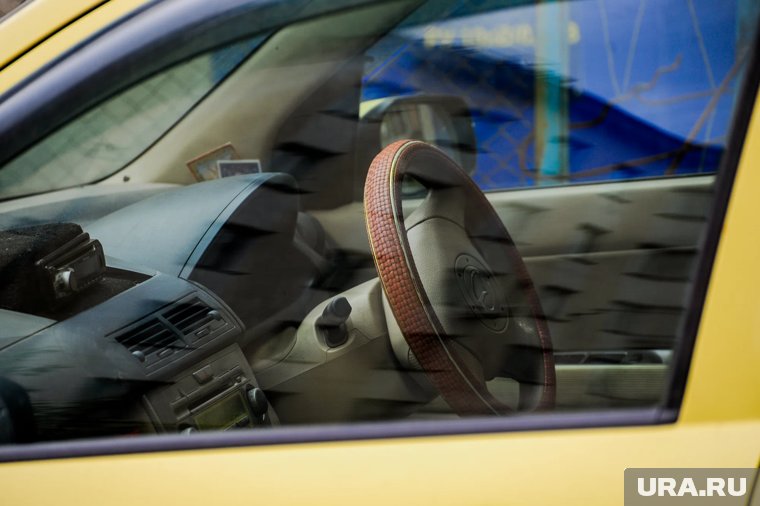 В России запрещают праворульные автомобили: что не так с «японцами»