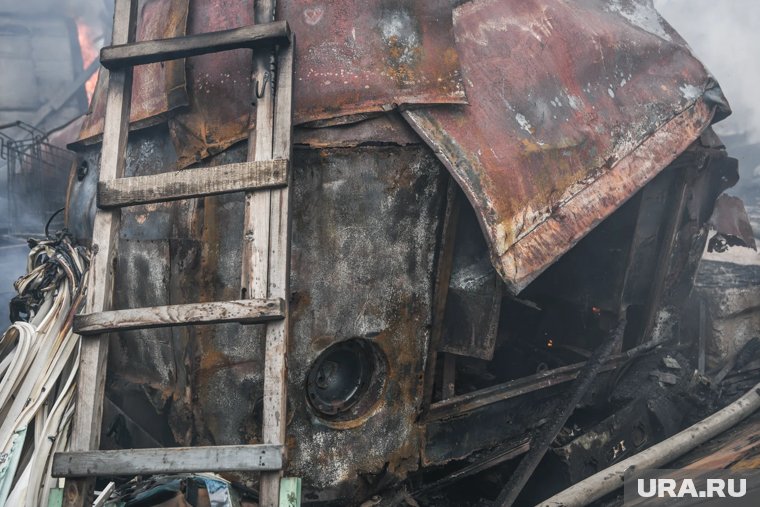 На даче рядом с Курганом загорелся автомобиль