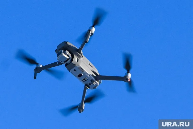 С этого квадрокоптера Александр Старжинский снимал свой поселок