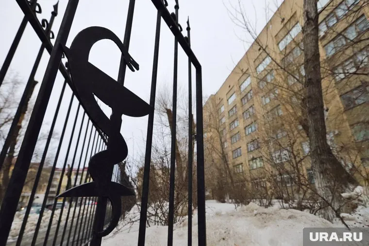 Курганская БСМП теряет персонал