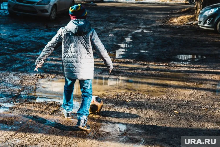 Фекальная река разлилась из-за прорыва коллектора