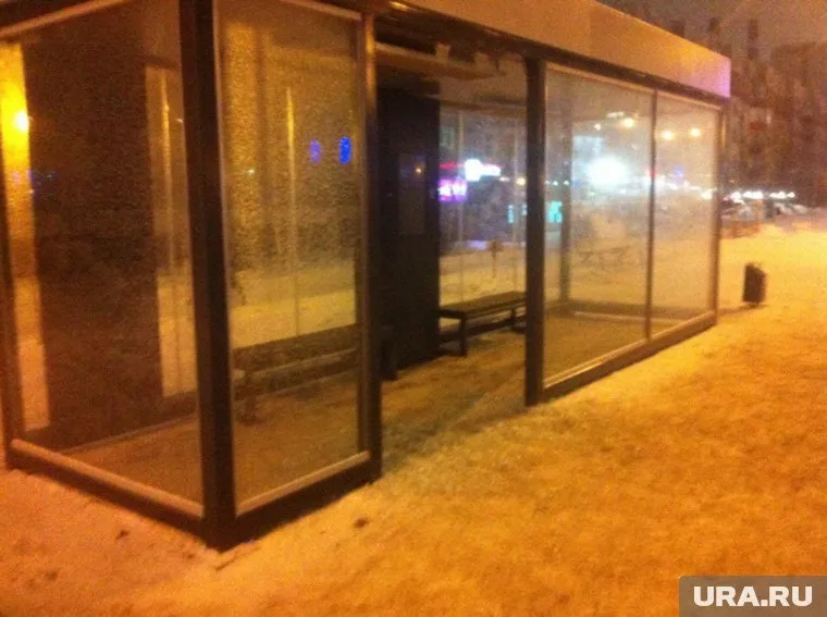 Власти уверяли, что эти остановки антивандальные