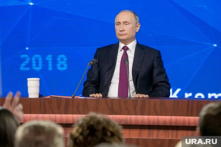 Законопроект о звании «Город трудовой доблести» в Госдуму внес Владимир Путин