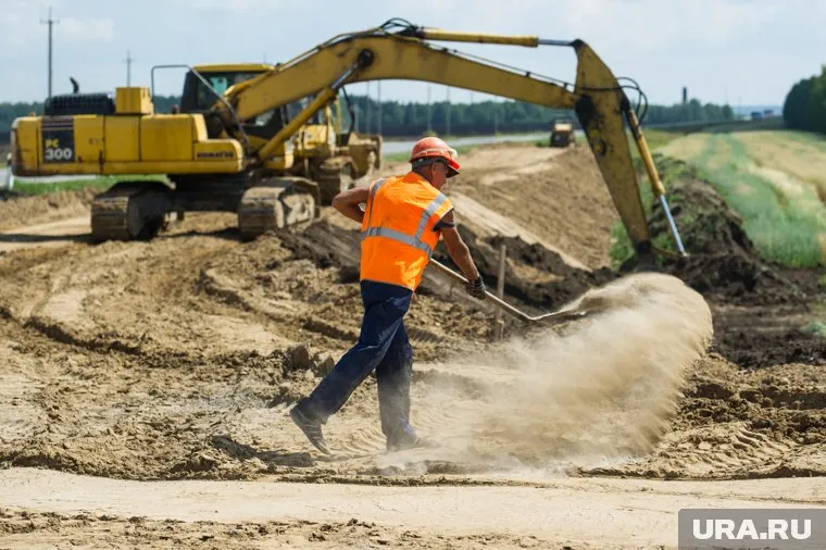 Курганцам предложили работать дорожниками в новом регионе России (архивное фото)
