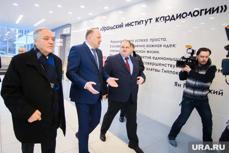 Цуканов обеспокоился состоянием здоровья Цветкова и самого себя во время визита в кардиоцентр