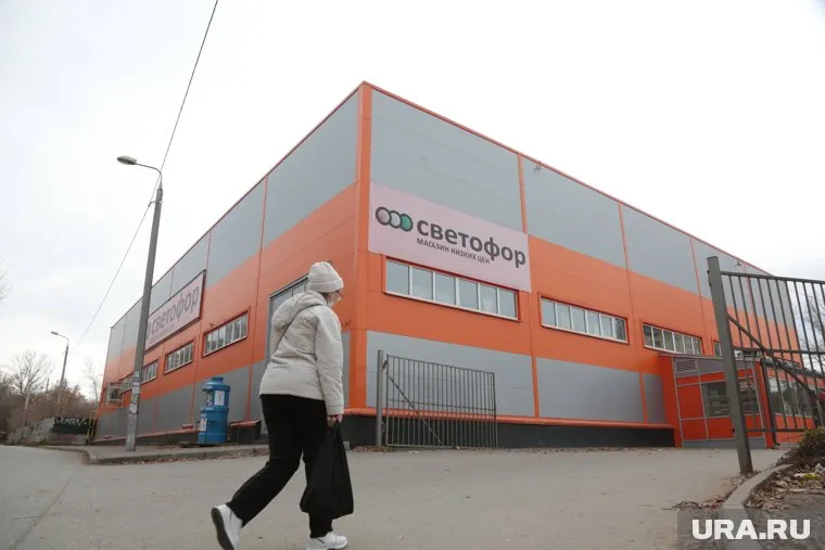 Большая часть магазинов закрыта