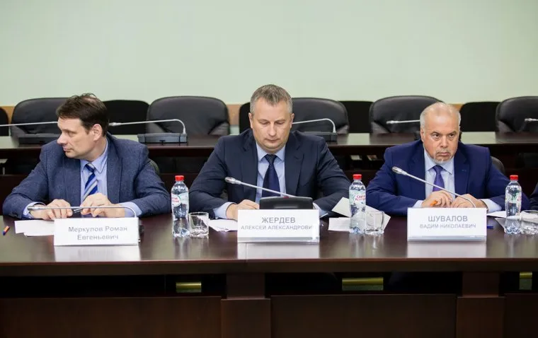 Обсуждение вырубки ботанического сада на территории парка "За Саймой". Сургут, Шувалов Вадим, жердев алексей, меркулов роман