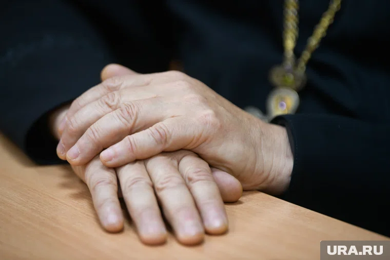 Якобы речь идет о 60-летнем священнике 