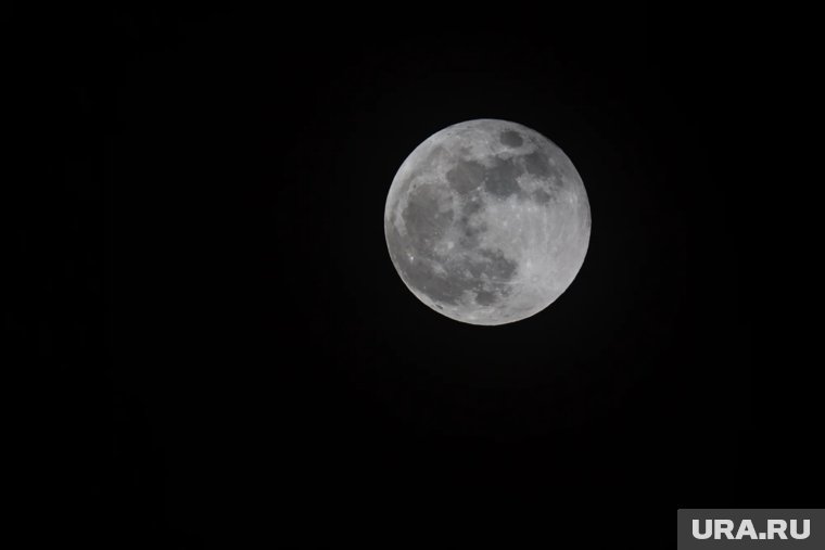 Полнолуние 5 ноября: на что повлияет самая большая Луна 2025 года