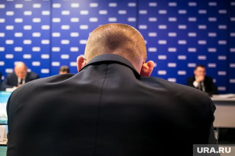 Руководство партии власти зачищают от представителей элитных группировок