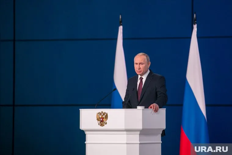 В утвержденный Владимиром Путиным состав президиума Госсовета вошли два уральских политика