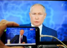 Путин встретился со школьниками на марафоне общества «Знание»