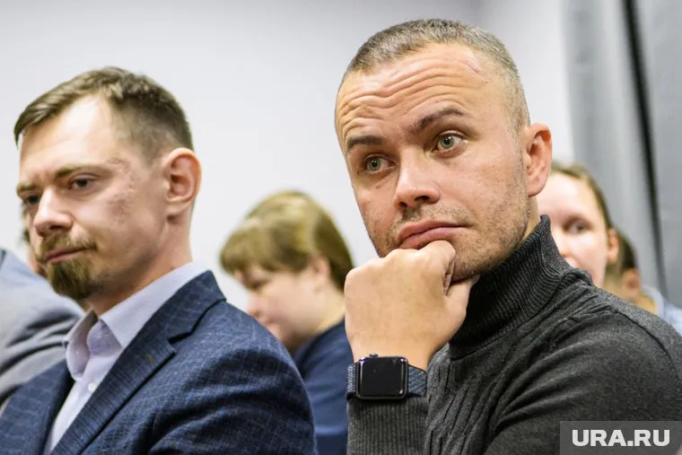 Дмитрий Фоминцев (справа) дал пояснение к своему посту, который вызвал резонанс