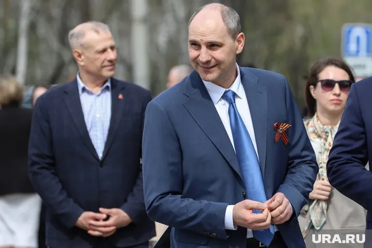 Денис Паслер за май объедет пять городов