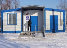 Свыше 200 курганцев получили возможность посещать новый медпункт