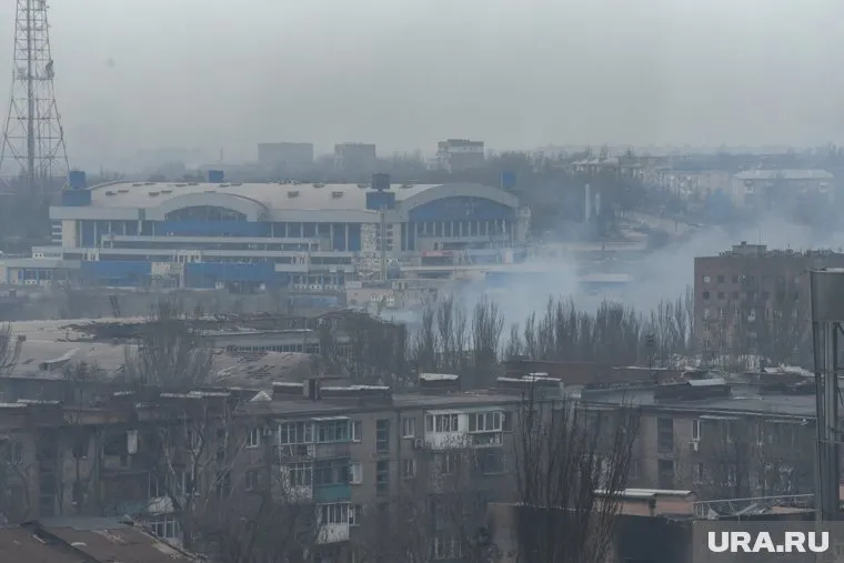 Жители Мариуполя продолжают наводить в городе порядок, сообщили в Народной милиции ДНР
