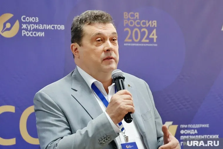 Глава Союза журналистов России Владимир Соловьев собрал коллег в Сочи, чтобы обсудить вопросы отрасли