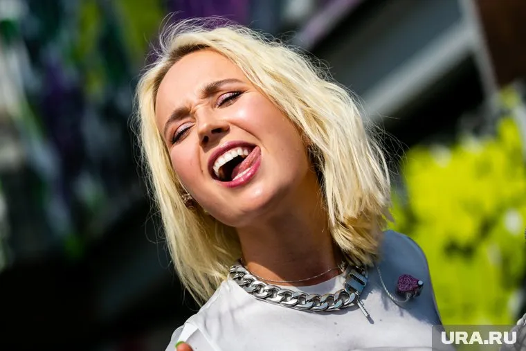 Подписчики удивились выбору екатеринбургской певицы