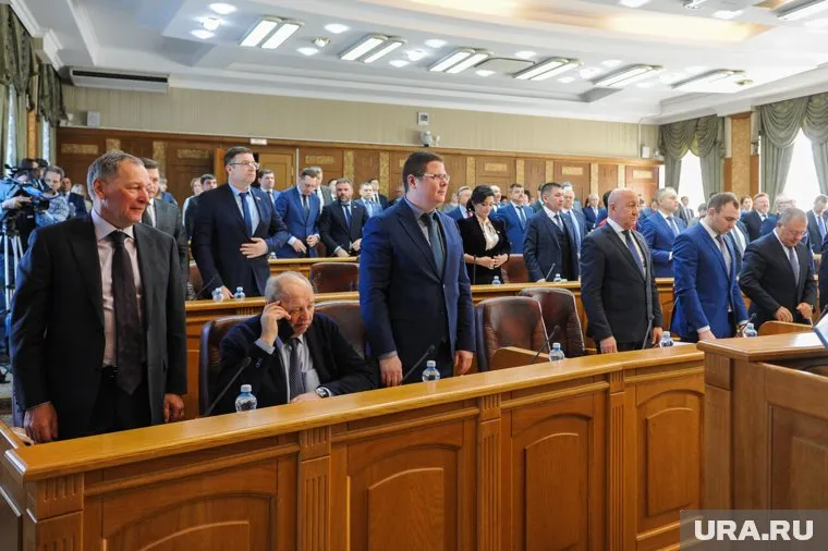 Депутаты, работающие на общественных началах, будут освобождены от обязанности подавать декларации