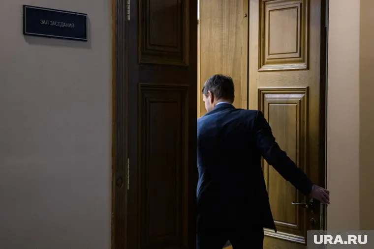 Депутаты покинули зал заседания, чтобы отчет не был принят