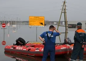 Курганских сотрудников МЧС наградили за ликвидацию последствий паводка