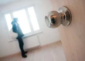 В Госдуме предложили защитить покупателей от «схемы Долиной»