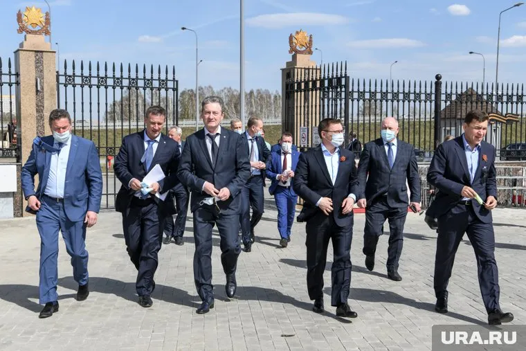 В гости к Андрею Козицыну приехали три влиятельных силовика, обычно сторонящихся публичности