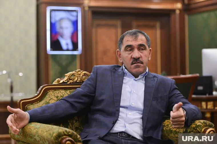 Юнус-Бека Евкурова обвинили в дискриминации духовенства