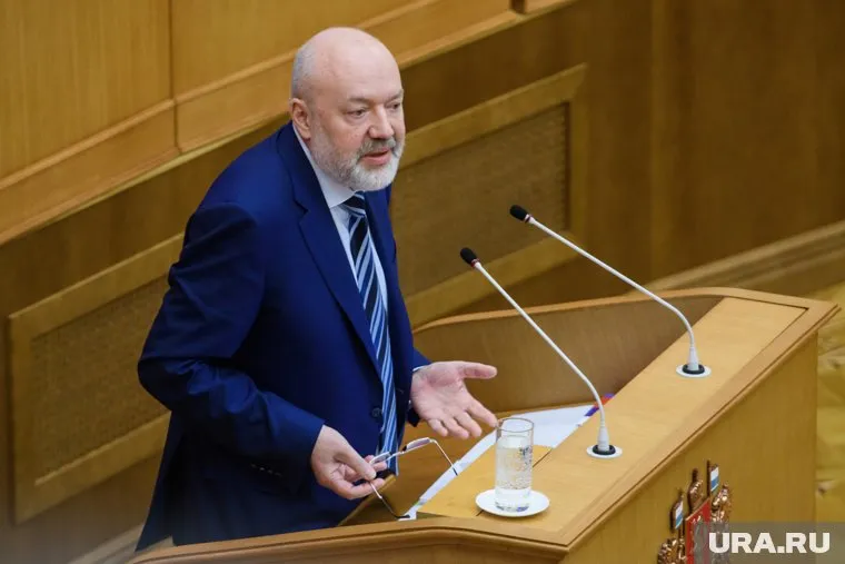 Госдума должна обсудить вопрос с криптовалютой в весеннюю сессию, заявил единоросс Павел Крашенинников