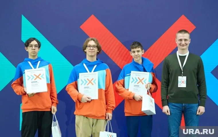Призерами олимпиады «Умножая таланты» стали три старшеклассника из Ноябрьска и Муравленко
