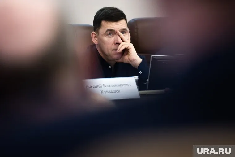 Эксперты считают позиции Евгения Куйвашева уверенными