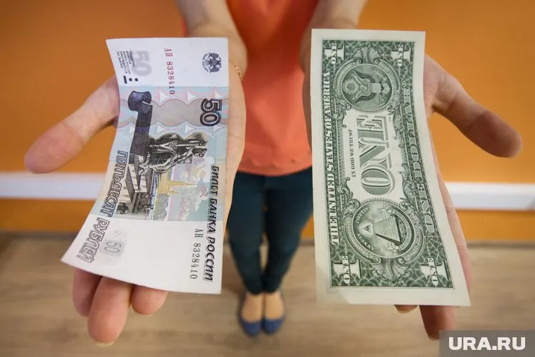 Плавающий курс рубля устраивает чиновников