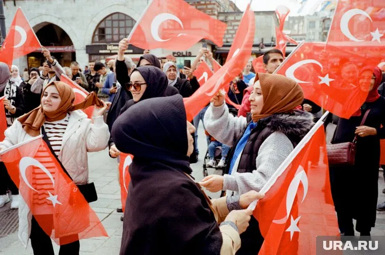 В Турции стартовал второй тур голосования