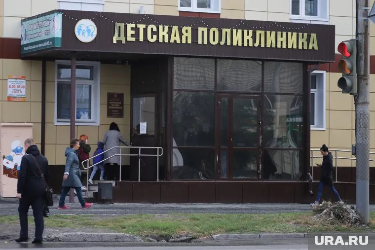 Кабинеты по выдаче справок будут работать в филиалах поликлиники с 19 августа по 6 сентября