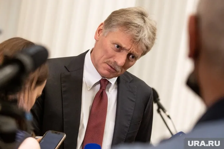 Дмитрий Песков подчеркнул, что ничего не знает о якобы введении военного положения в приграничных территориях