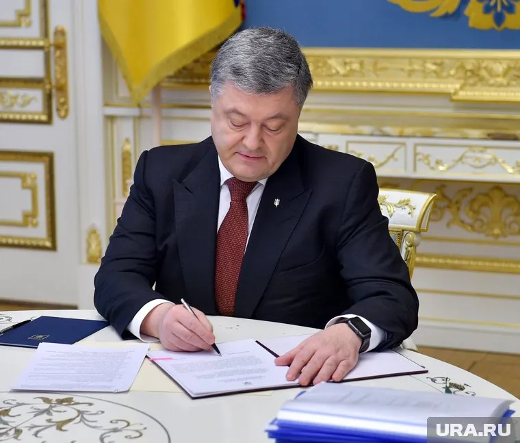 Оба оппозиционера, по словам главы государства, действовали в интересах Москвы