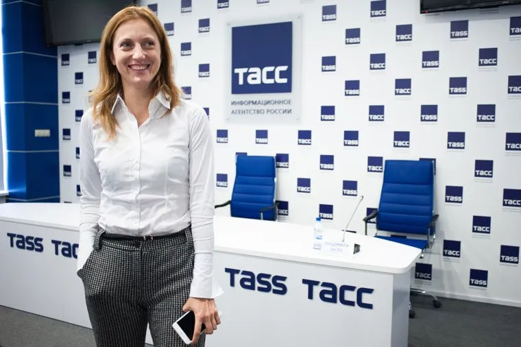 Пресс-конференция, посвященная юбилею первого губернатора Свердловской области Эдуарда Росселя. Екатеринбург, картуз мария, тасс